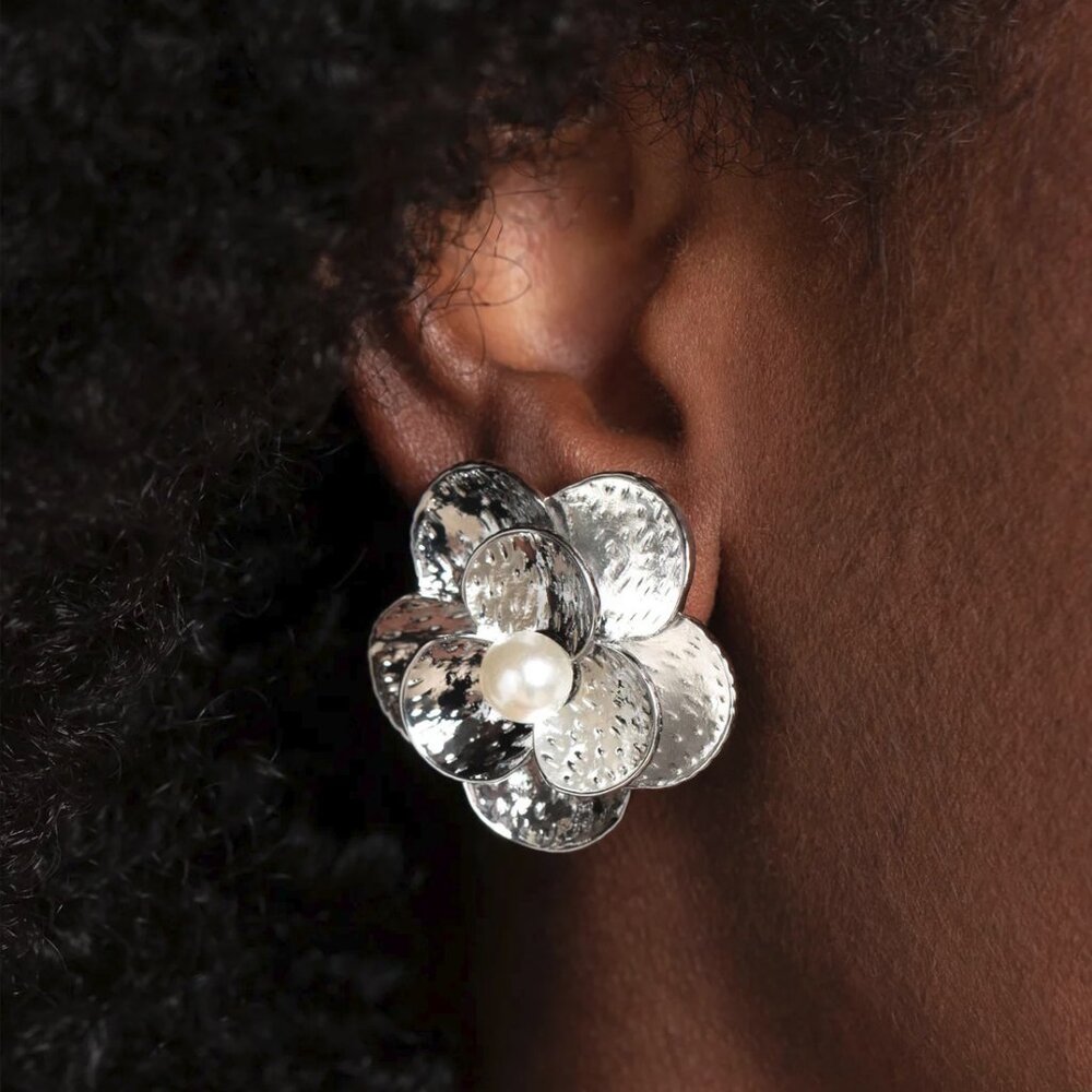 Paparazzi Jewelry Accessories - Miami Magic - White Clip-On Earrings - Vintage